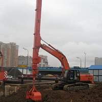 Телескопическая рукоять  STD45-99  в работе  на экскаваторе Hitachi 330