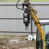 Кронштейн однопальцевый (серьга) и гидровращатель ямобур DIGGA (Дигга) PD3  на мини-экскаваторе - фото 4